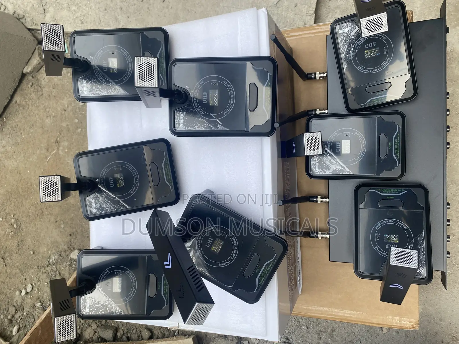 Max 8in1 Conference Wireless Microphone System