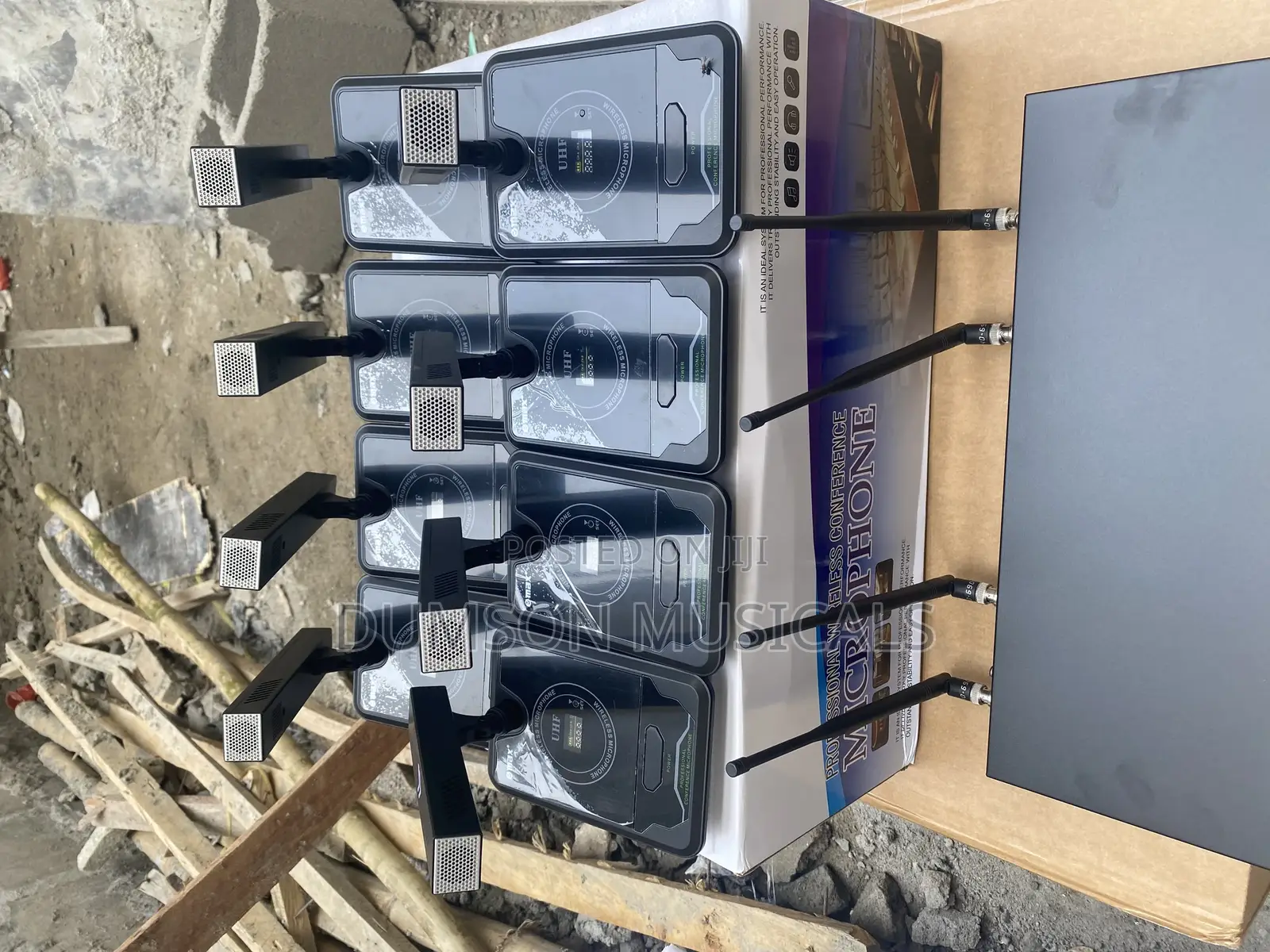 Max 8in1 Conference Wireless Microphone System