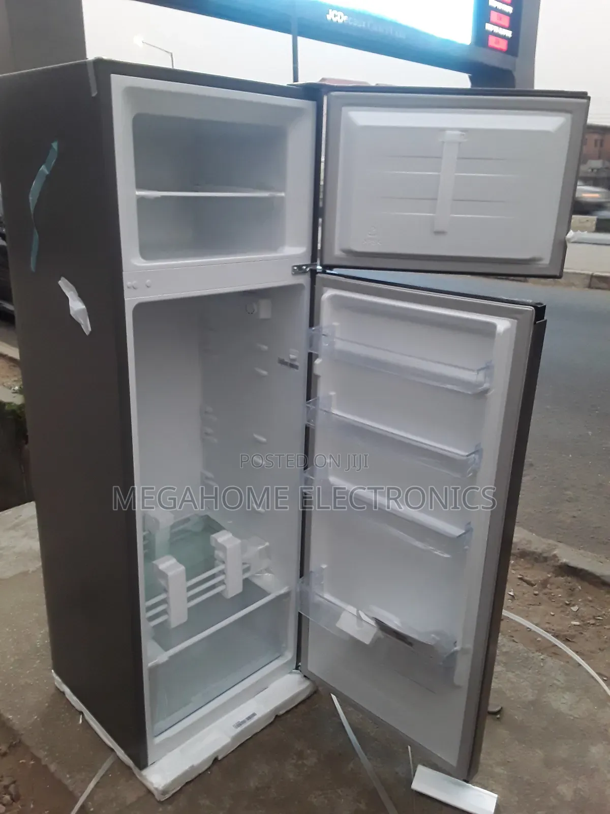 Hisense Refrigerator 240dr