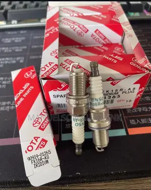 Spark Plug Toyota Yaris Prius C 12-019 Fk16r-A8