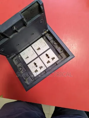 Floor Box With 2 Multi Socket and 4 Data