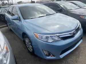 Toyota Camry LE 4dr Sedan (2.5L 4cyl 6A) 2013 Blue