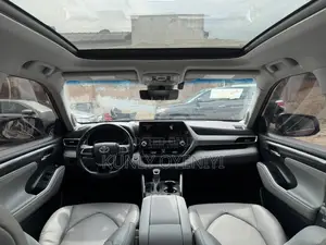 Toyota Highlander Platinum 2021 Burgundy