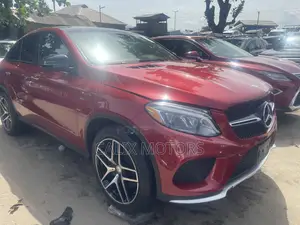 Mercedes-Benz GLE-Class 2017 Red