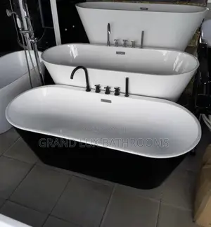 Modern Freestanding Bathtubs Display In