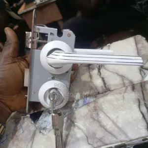 Deebaiyos Key White