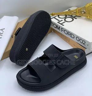 Zara Classic Men's Slippers