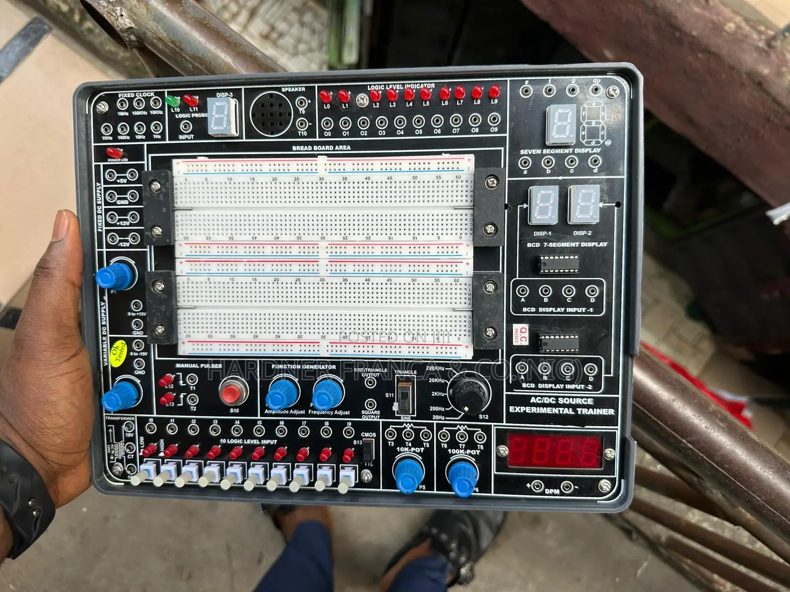 Experimental Trainer for AC/Dc