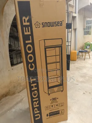 New In! Snowsea 300litre Showcase With Storage Space