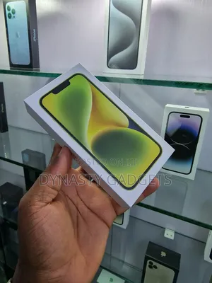 New Apple iPhone 14 256 GB Yellow