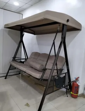 Outdoor Swing Chair With Roof Cover
