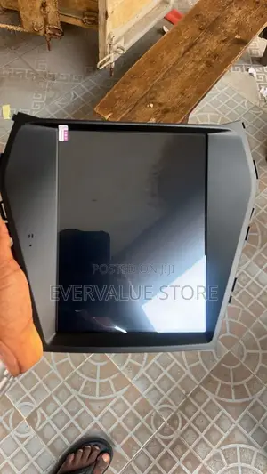 Hyundai Santa Fe Tesla Android Player + Reverse Camera
