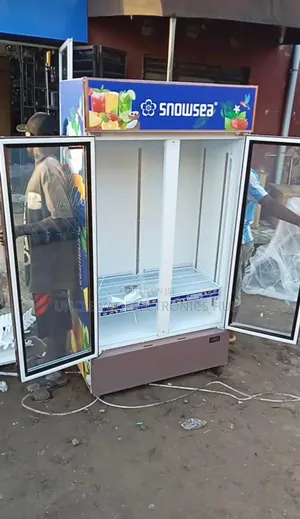Snowsea Double Door Showcase Chiller/Fridge