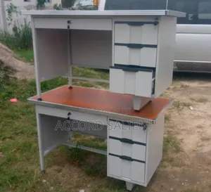 Metal Body Office Table
