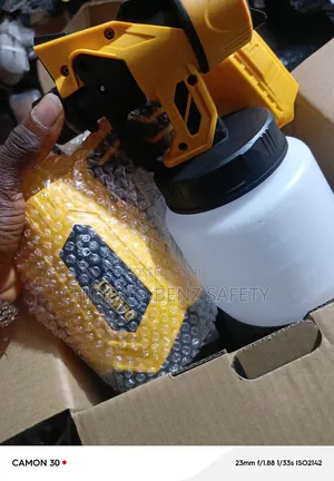 D-Walt Cordless Spray Gun