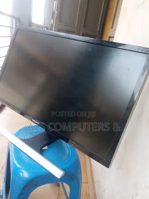 28 Inches Uhd Samsung Monitor