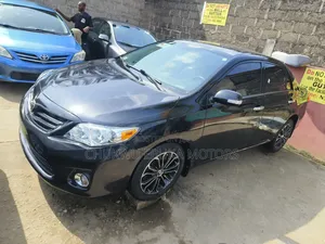 Toyota Corolla LE 4dr Sedan (1.8L 4cyl 4A) 2013 Black