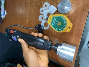 Hand Capping Sealing Machine