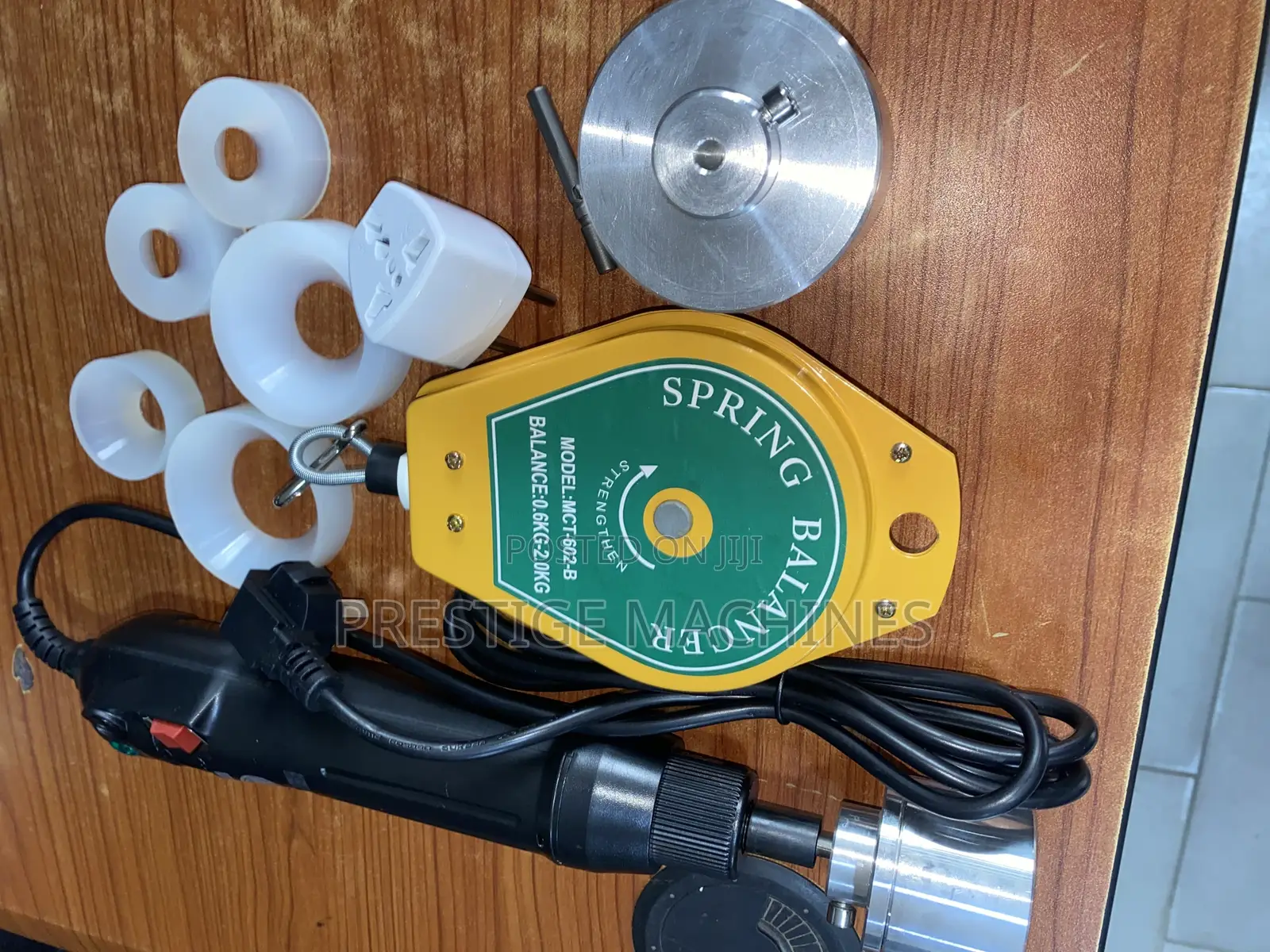 Hand Capping Sealing Machine