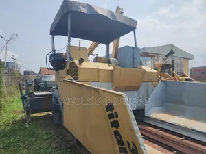 Abg 325 Titan Ashphalt Paver Tokunbo