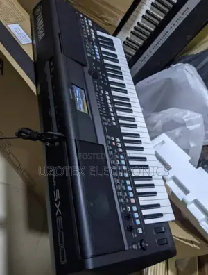 Professional Yamaha Keyboard
