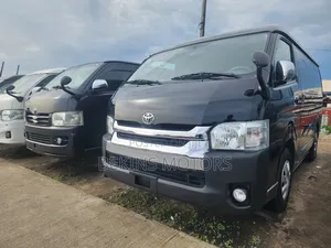 Toyota HiAce 2015 Black