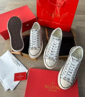 Valentino Sneakers