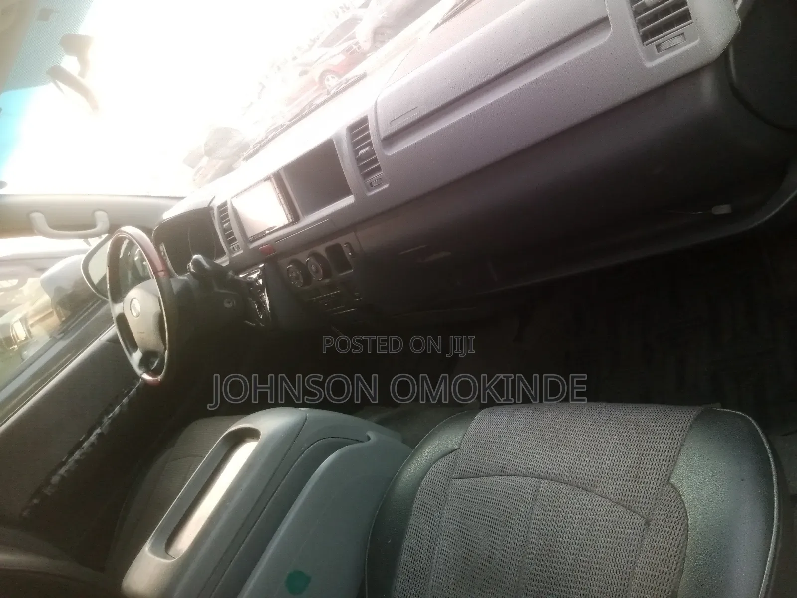 Toyota HiAce 2013 Black