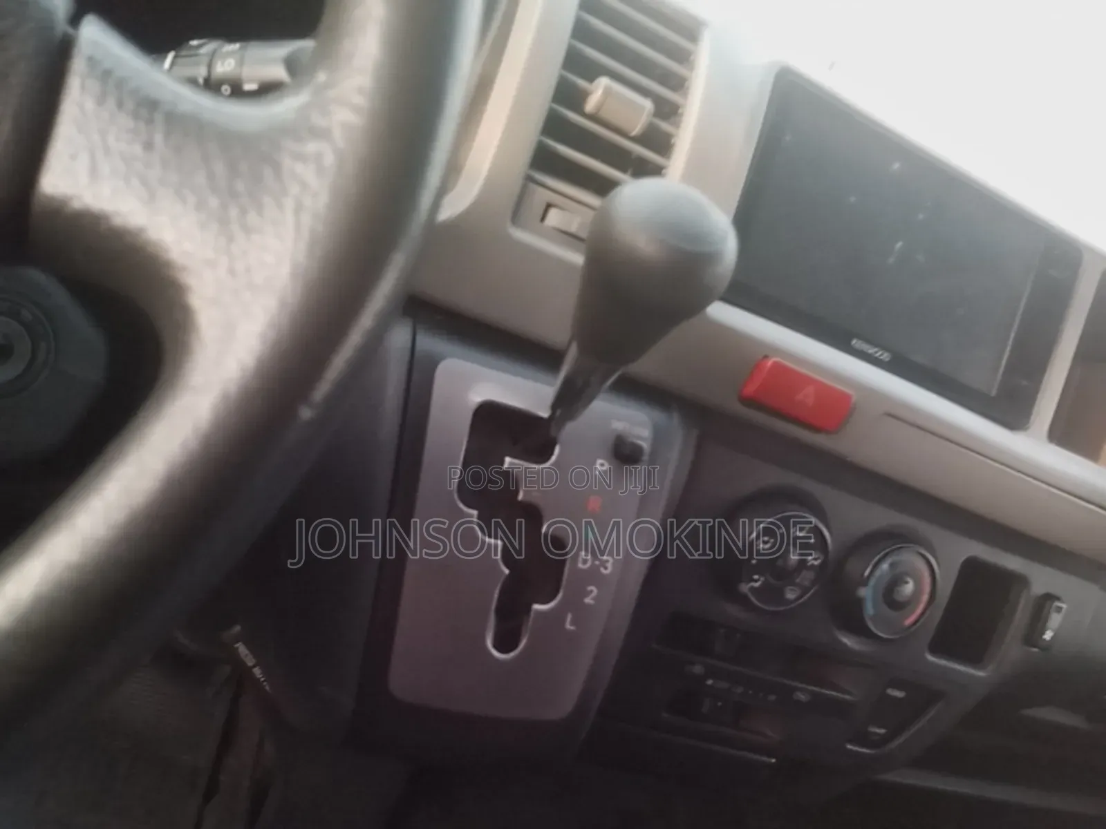 Toyota HiAce 2013 Black