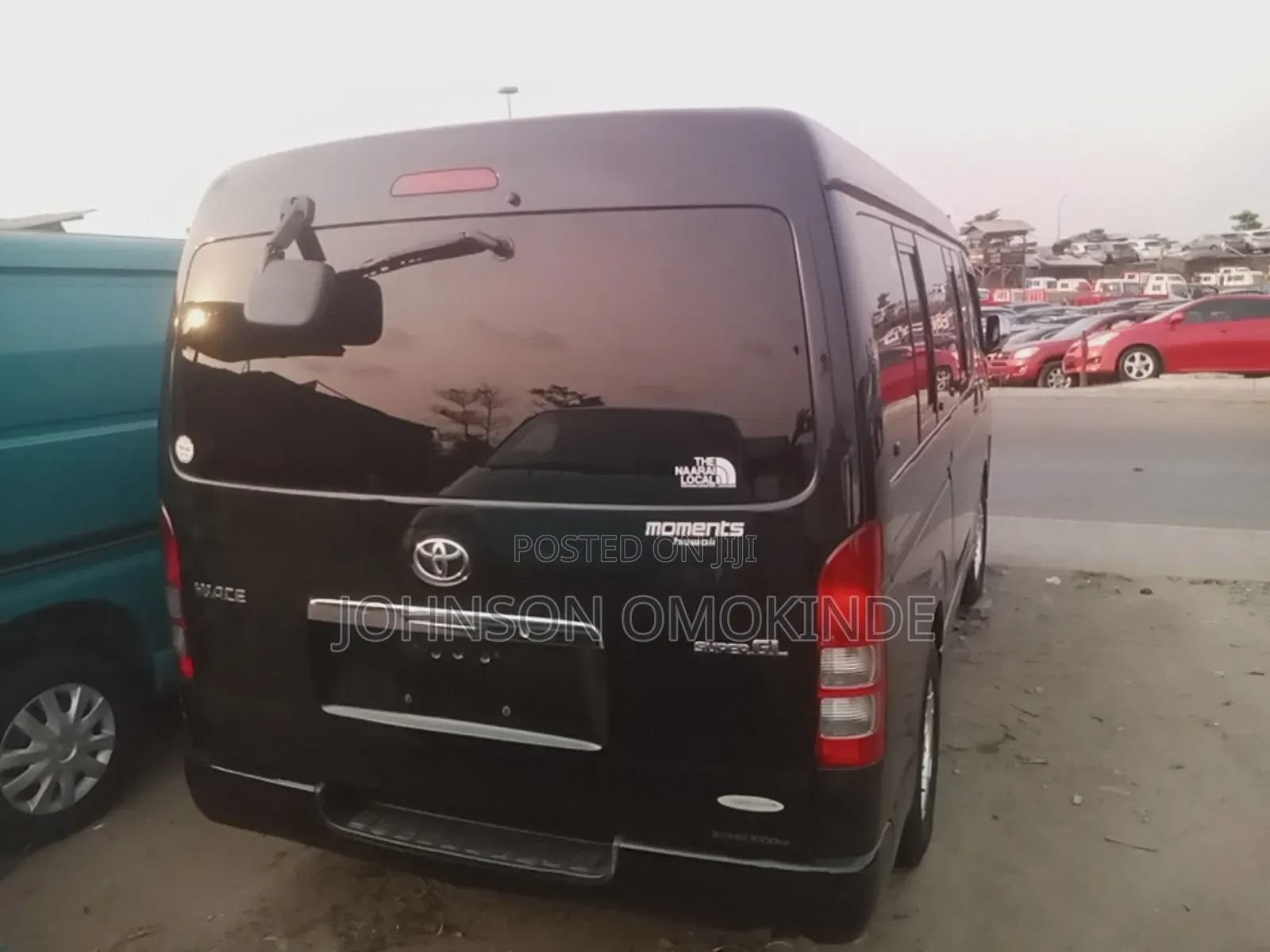 Toyota HiAce 2013 Black