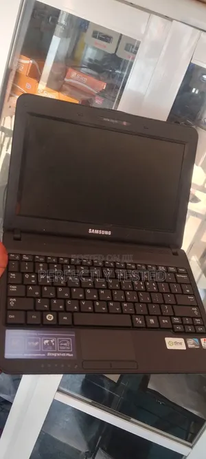 Laptop Asus 2GB Intel Atom HDD 160GB