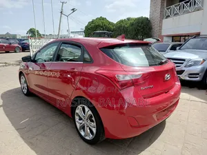 Hyundai Elantra GT 2013 Red