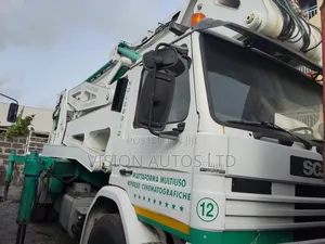 Man Lift, Scania Truck