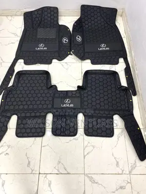 Plain Black Lexus 330/350 Logo Leather Mat