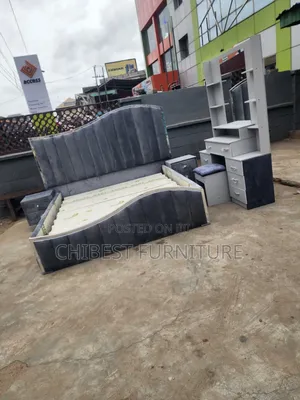Grey Padded Ulphostery 6by6 Bed.
