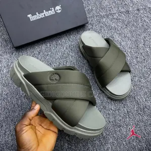 Timberland Chunky Cross Slippers
