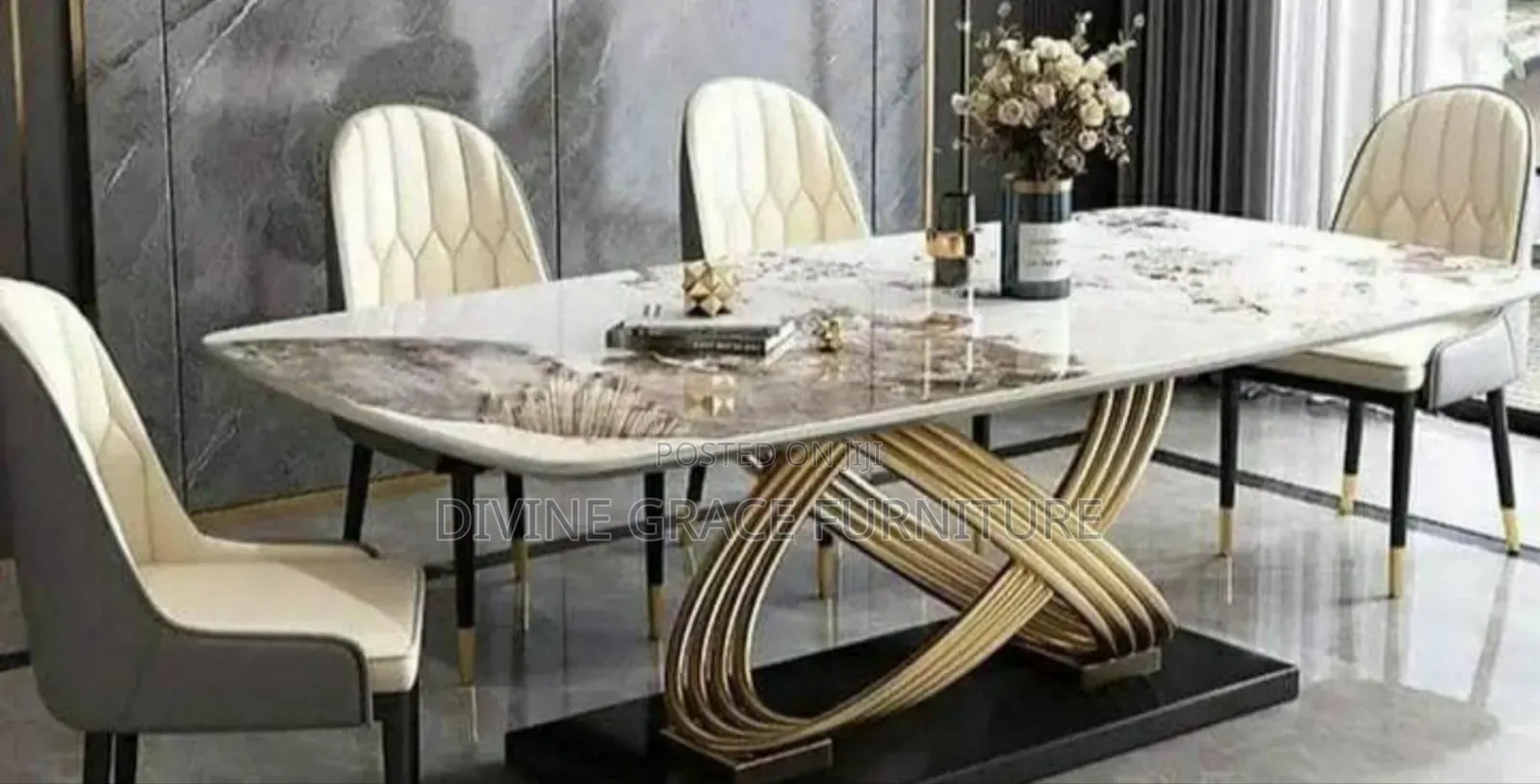 Multi Color Well Designed Dinning Set