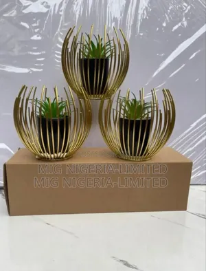 Artificial Table Top Decor Flowers Ceramic Pot Green Flower