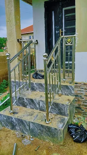 Simple Railings Design