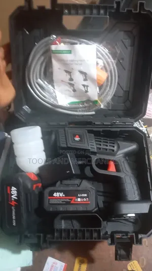 Cordless Pressure Washer
