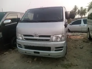 Toyota HiAce 2010 Grey