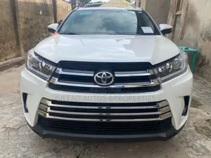 Toyota Highlander Limited 4dr SUV AWD (3.5L 6cyl 6A) 2015 White