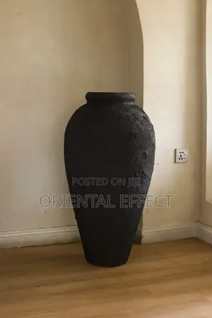Big Nyx Pot (Textured Black)