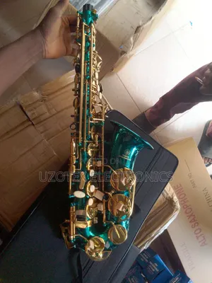 Professional Yamaha Coloured Saxophone
