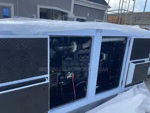 Original England Perkins Soundproof Diesel Generator 150kva