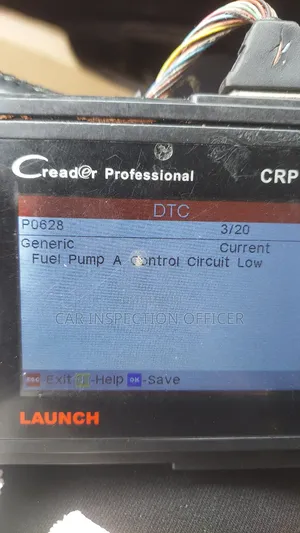Car Inspection Mechanic With Scanner For Toyota Honda Lexus