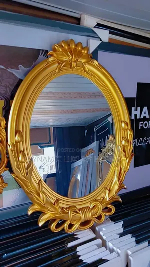 Gold Frame Classic Wall Mounted Mirror