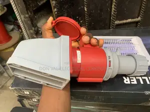 5pins 32amp Industrial Sockets