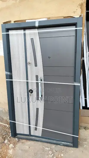 D44 Luxury Door