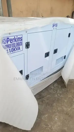 Heavy-Duty Sp-110kva Perkins Diesel Soundproof Gen 2years Wy